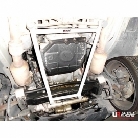 Chrysler 300C V6 05-10 UltraRacing 4P Front Lower Brace